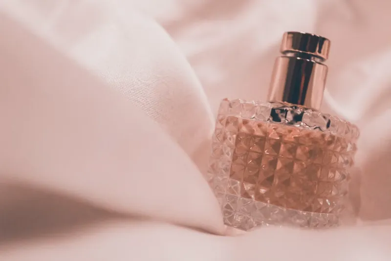 Perfume bottle